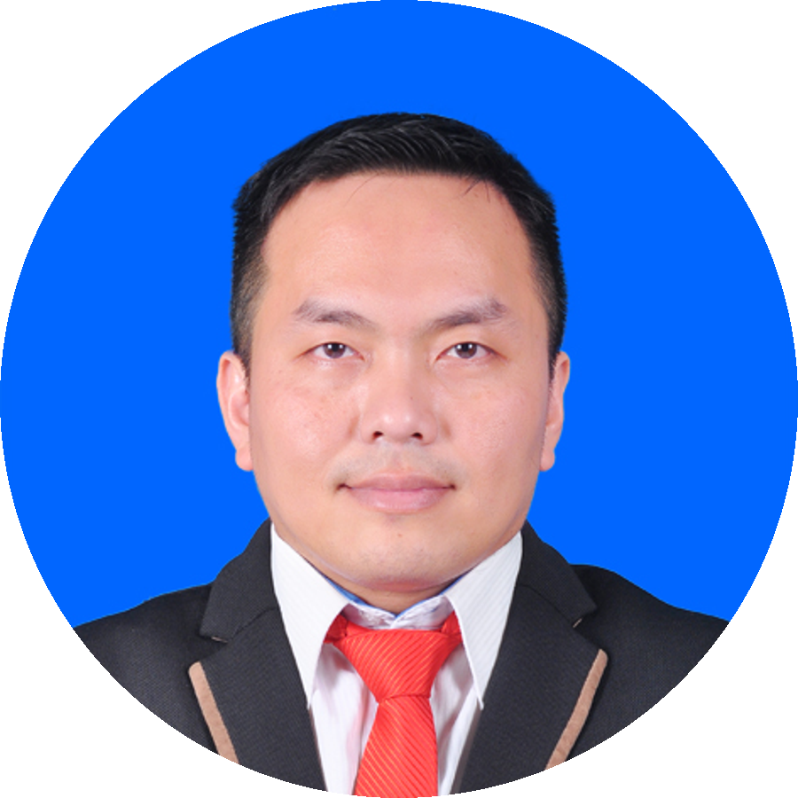 Dr. Jovi Iristian mengenakan jas dan dasi merah